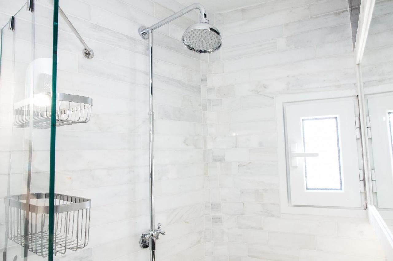 アテネGorgeous Penthouse With Private Jacuzzi And Amazing View!アパートメント エクステリア 写真