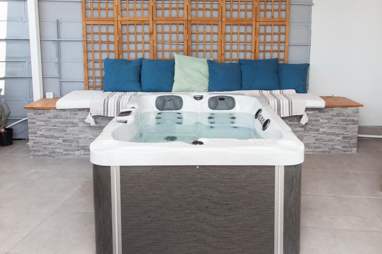 アテネGorgeous Penthouse With Private Jacuzzi And Amazing View!アパートメント エクステリア 写真